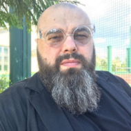 Максим Фадеев не может покинуть Бали из-за стихийного бедствия