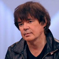 53-летний Евгений Осин намерен окольцевать мать своей внебрачной дочери