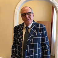 78-летний Эммануил Виторган перестал скрывать новорожденную дочку