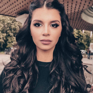 «Это кто?»: Алиана Устиненко переборщила с фотошопом
