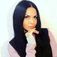 Тори Карасёва увеличила грудь в ужасающих условиях