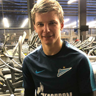 Андрей Аршавин отобрал дорогое авто у жены