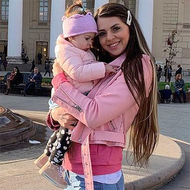 Олю Рапунцель травят за «недоразвитую» дочь