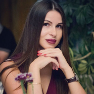Разоблачение: Настя Голд занималась стриптизом и спала с женатым