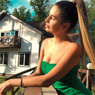 Майя Донцова показала свадебное платье