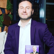 Жена Михаила Козлова изменяет ему с родственником  