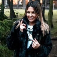 «Опять как все»: Донцова нарастила волосы
