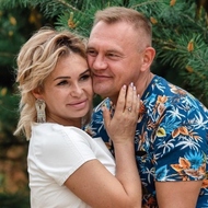 Ангелина Монах выбирает свадебное платье