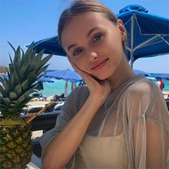 «Ценник у неё огромный»: Лера Хуснутдинова уличена в эскорте