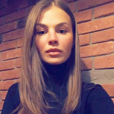 Оля Сударкина показала фото с любовником в постели 