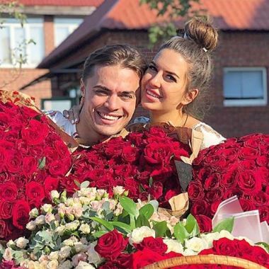 Купин и Донцова с размахом отметили второй день свадьбы