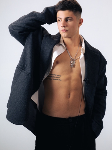 Никита Гуранда стал моделью