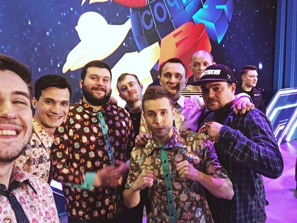 Команда «НАТЕ» на днях отпраздновала выход в высшую лигу КВН Фото: «Вконтакте»