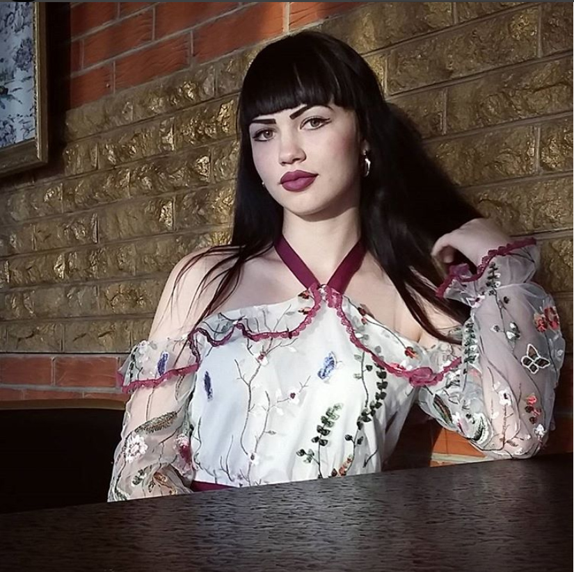 Участника «ДОМа-2» сватают с 18-летней девушкой. 