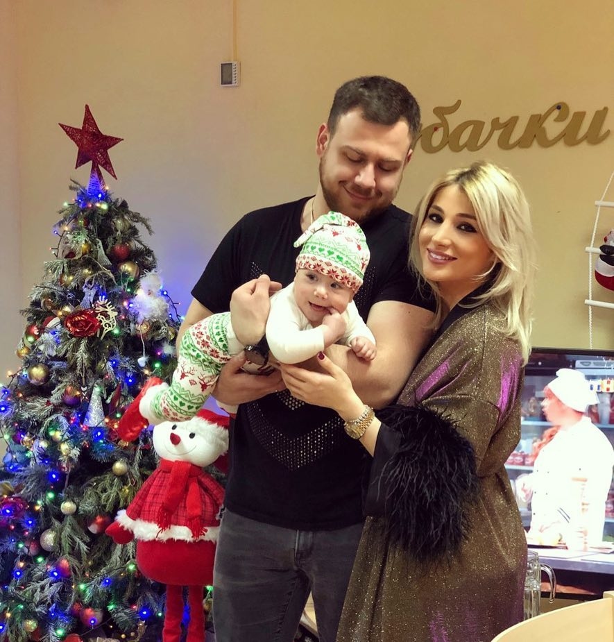 Валера и Тата отмечают, что их Бубачка растет смышленной не по годам Фото: «Инстаграм»