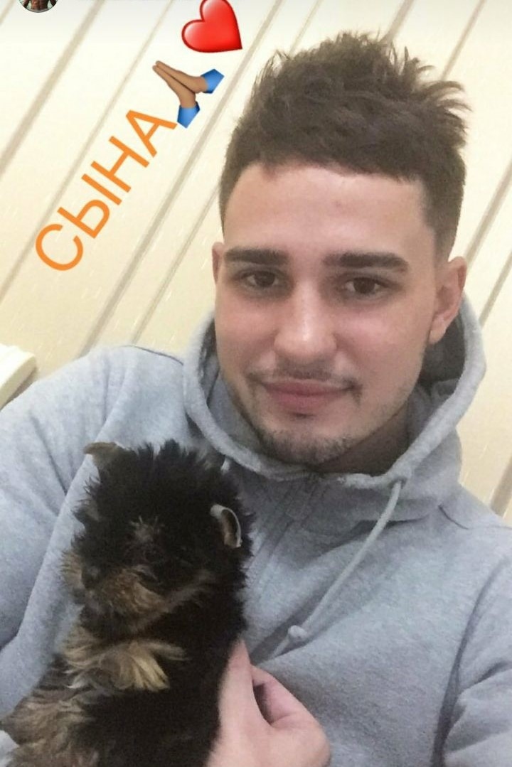 Захар называет собаку «сыном» Фото: «Инстаграм»