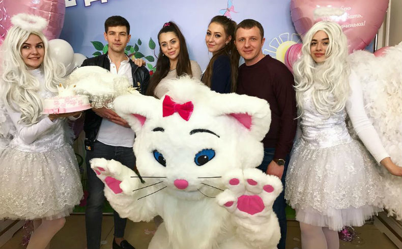 Дима Дмитренко, оля и Алена Рапунцели, Илья Яббаров Фото: «Инстаграм»