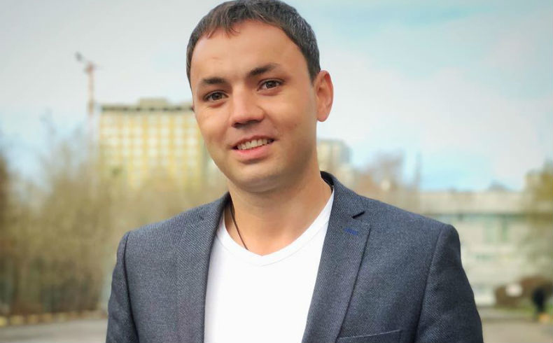 Участник «ДОМа-2» не сумел совладать с эмоциями.