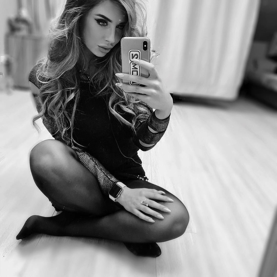 Мусульбес жалеет о том, что переспала с парнем в машине, будучи 16-летним подростком Фото: «Инстаграм»