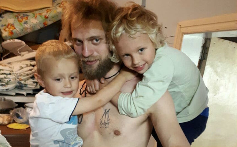 Вальтер Соломенцев с детьми ​Фото: «Инстаграм» 