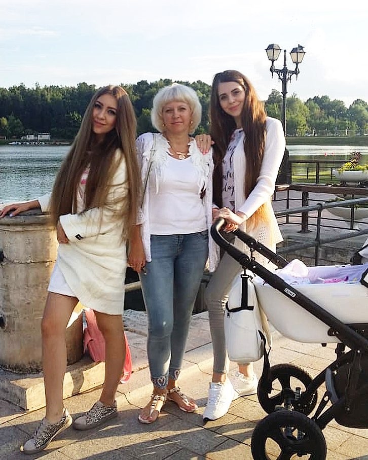 Алена рада, что в их семье, наконец. все спокойно Фото: «Инстаграм»