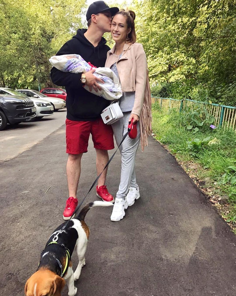 Влюбленные свыкаются с мыслью, что теперь они — молодые родители Фото: «Инстаграм»