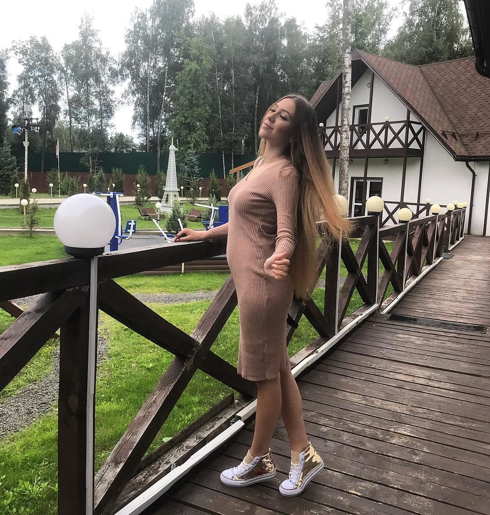 Девушка показала округлившийся животик Фото: «Инстаграм»