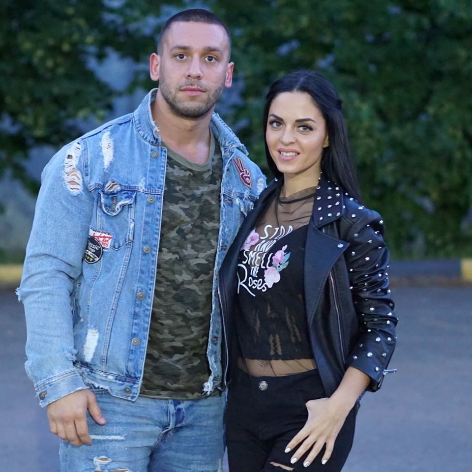 Dom2Life.ru предлагает посмотреть лучшие снимки звезд «ДОМа-2».