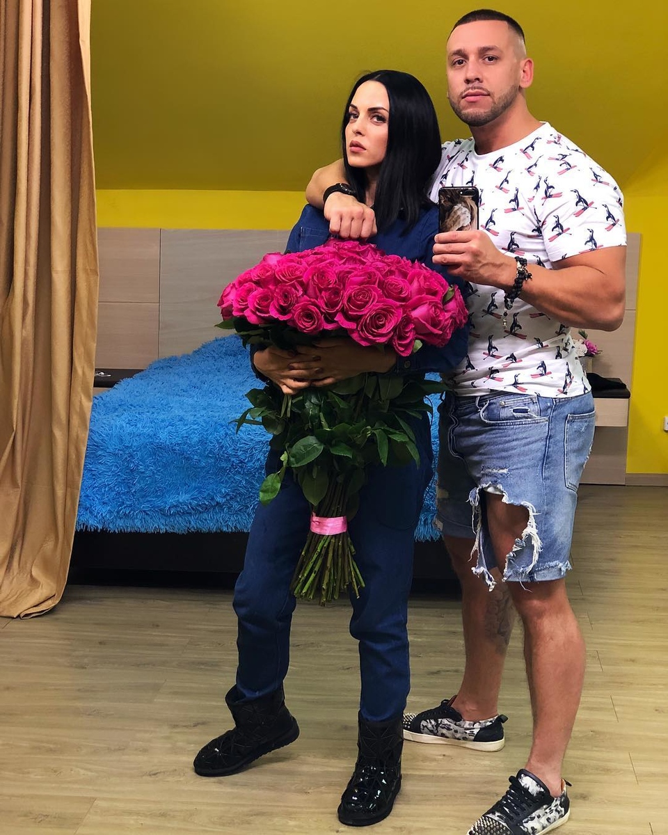 Dom2Life.ru предлагает посмотреть лучшие снимки звезд «ДОМа-2».