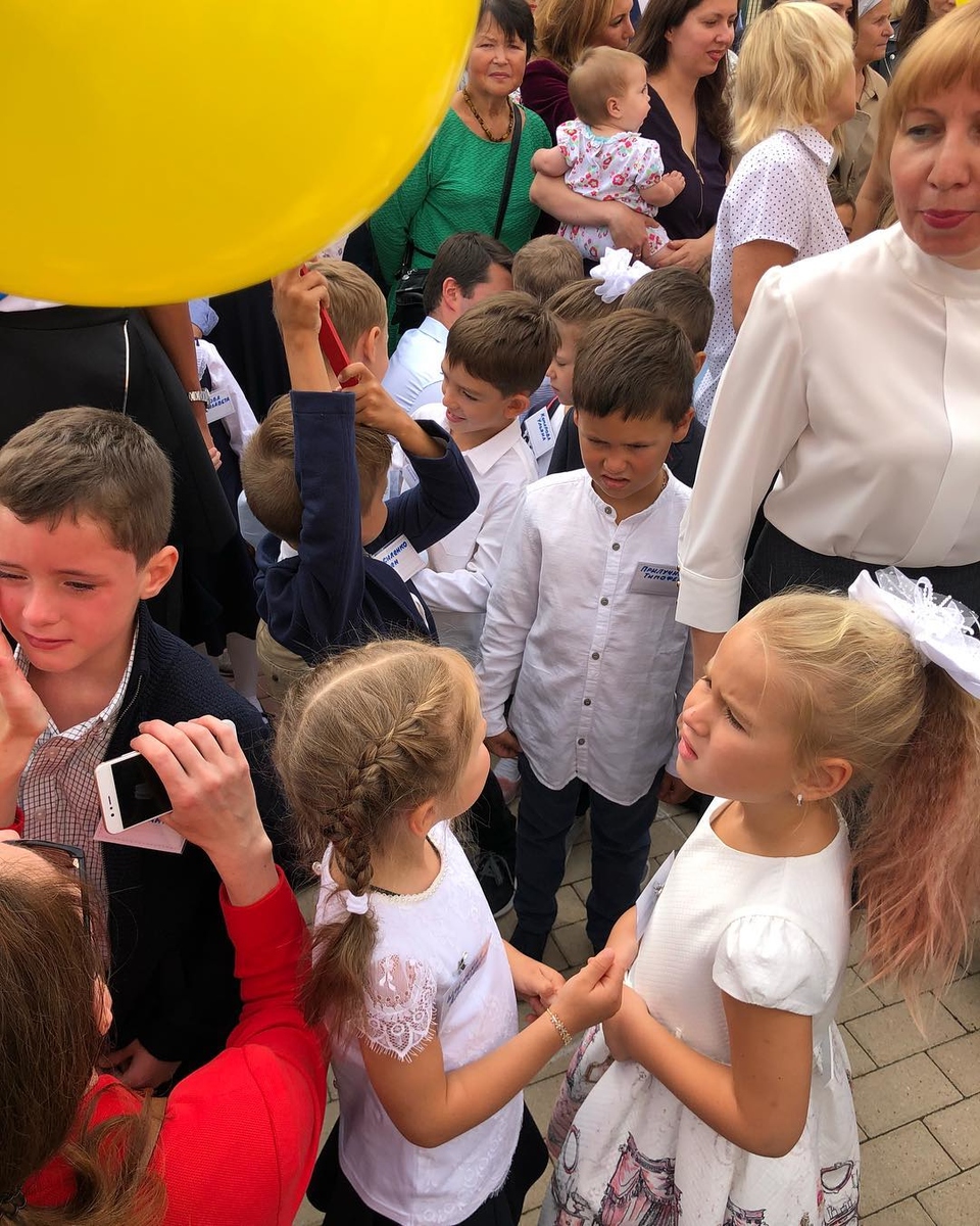 Агата впервые отвела сына в школу Фото: «Инстаграм»