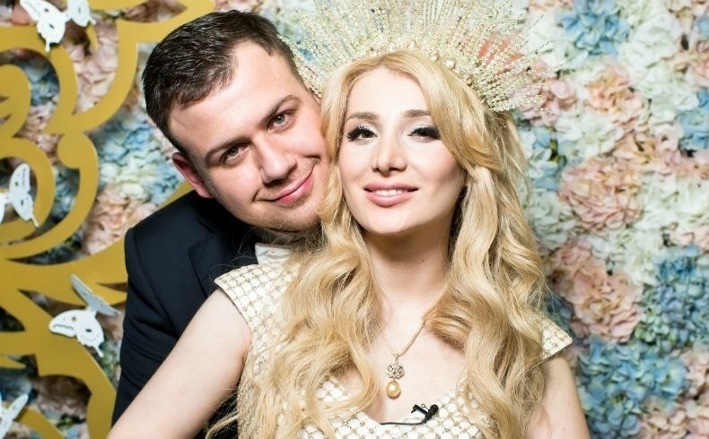 В отношениях участников наступил кризис.