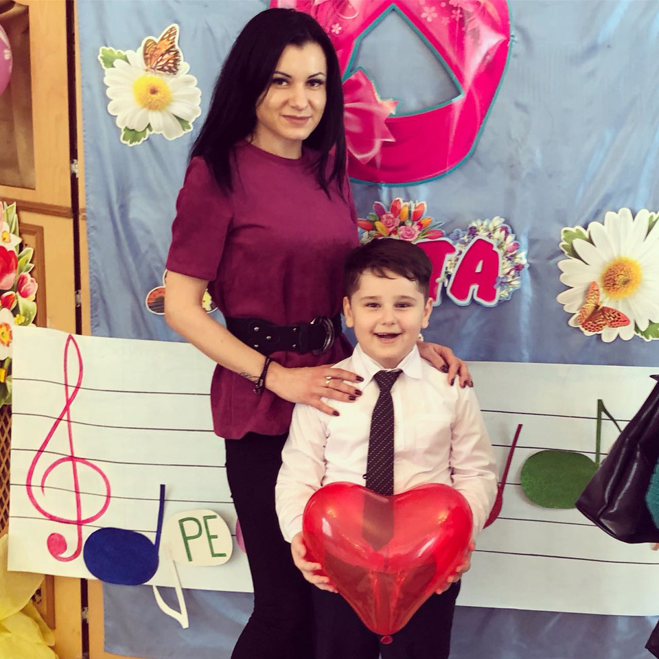 Недавно Толстихина познакомила сына с его родным отцом Фото: Личный архив Насти Толстихиной