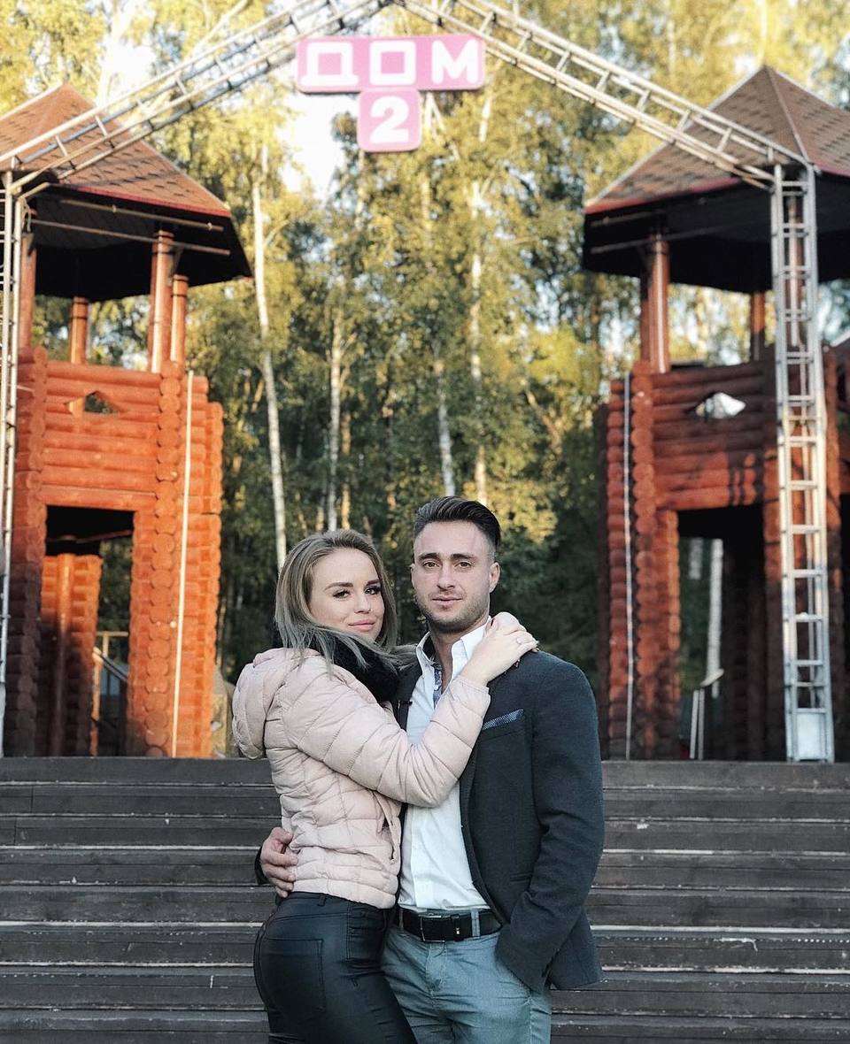 Милена узнала, что Леша сдает биологические материалы в донорский банк Фото: «Инстаграм»