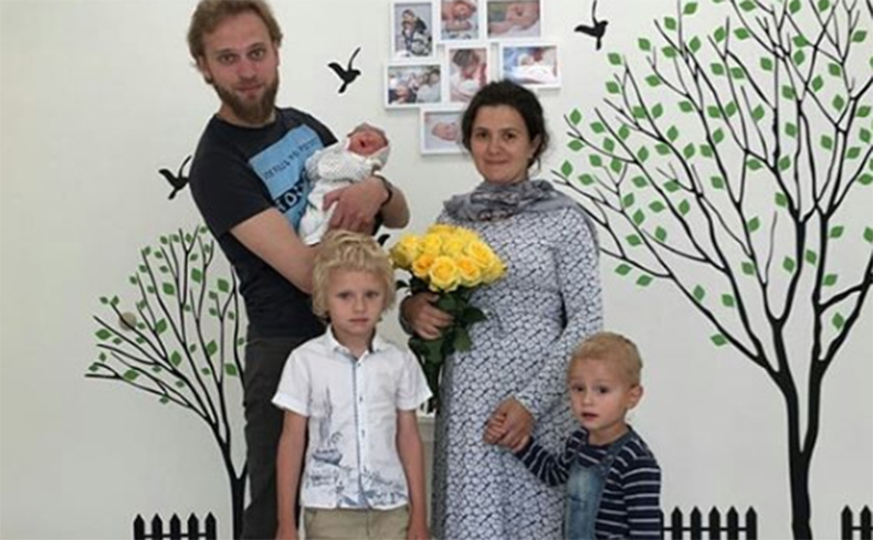 Галина Гаджиева, Вальтер Соломенцев и трое их сыновей Фото: «Инстаграм»