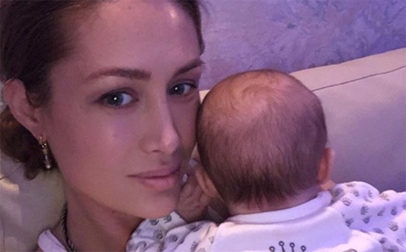 Алена Ашмарина с младшей дочкой Фото: «Инстаграм»