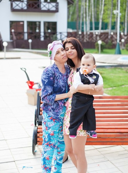 Алиана поддерживала маму во время болезни Фото: «Инстаграм»
