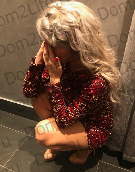 Марго весь вечер провела в слезах из-за предательства Ромы Фото: Архив Dom2Life.ru