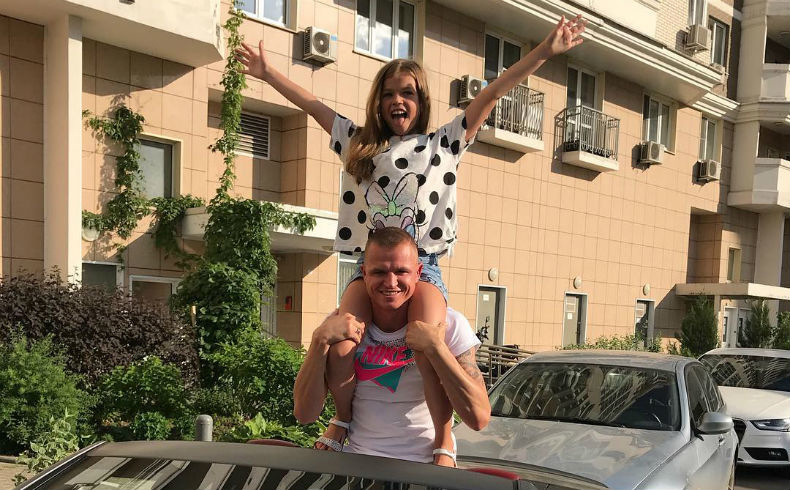 Дмитрий Тарасов не взял старшую дочь на Мальдивы Фото: «Инстаграм»
