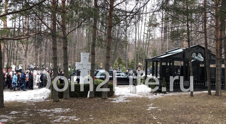 Поклонники хотят проводить звезду ​Фото: Архив Dom2Life.ru 