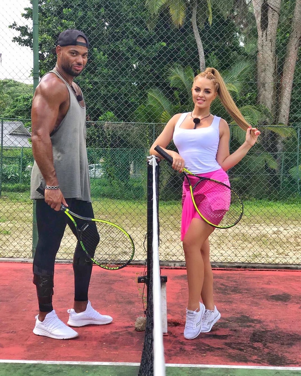 Dom2Life.ru собрал лучшие снимки пары. 