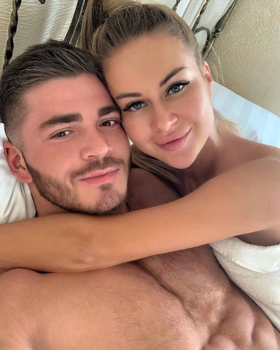 Рома и Марина показали первое фото после брачной ночи Фото: «Инстаграм»