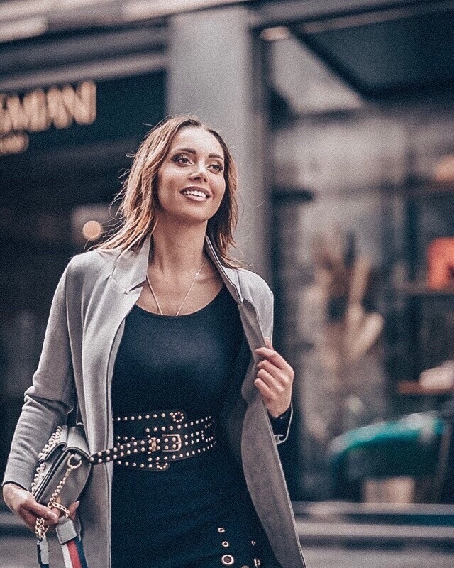 Dom2Life.ru собрал интересные снимки девушки. 