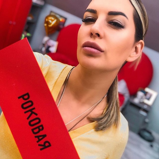 Девушка уверена в том, что именно она достойна победы Фото: «Инстаграм»
