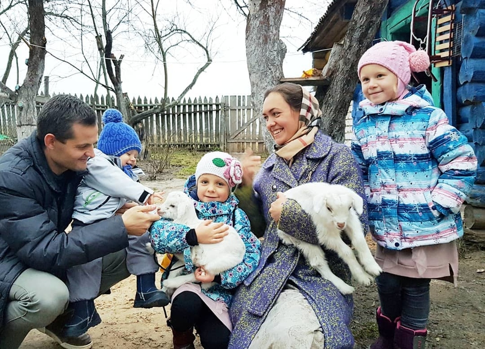 Муж Круглыхиной Михаил нечасто бывает с семьёй, а вместо поддержки может ещё и высмеять Машу Фото: «Инстаграм»
