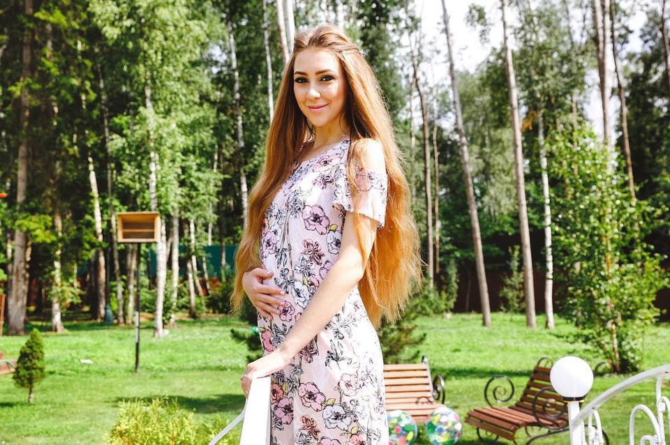 Героиня реалити отмечает день рождения.