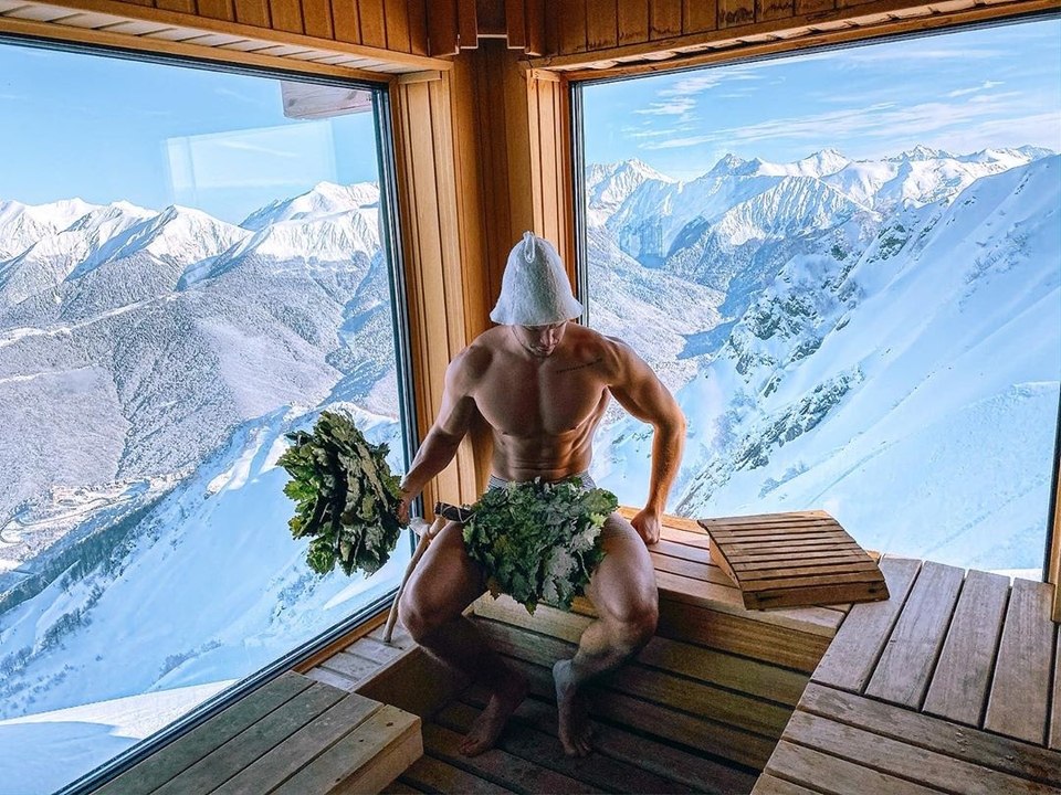 Супруги отдыхают в Сочи.