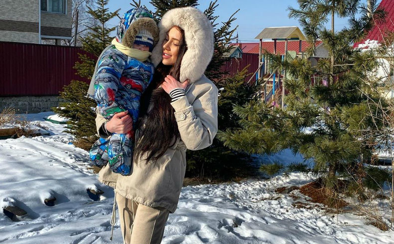 Алёна Рапунцель с сыном Богданом Фото: «Инстаграм»