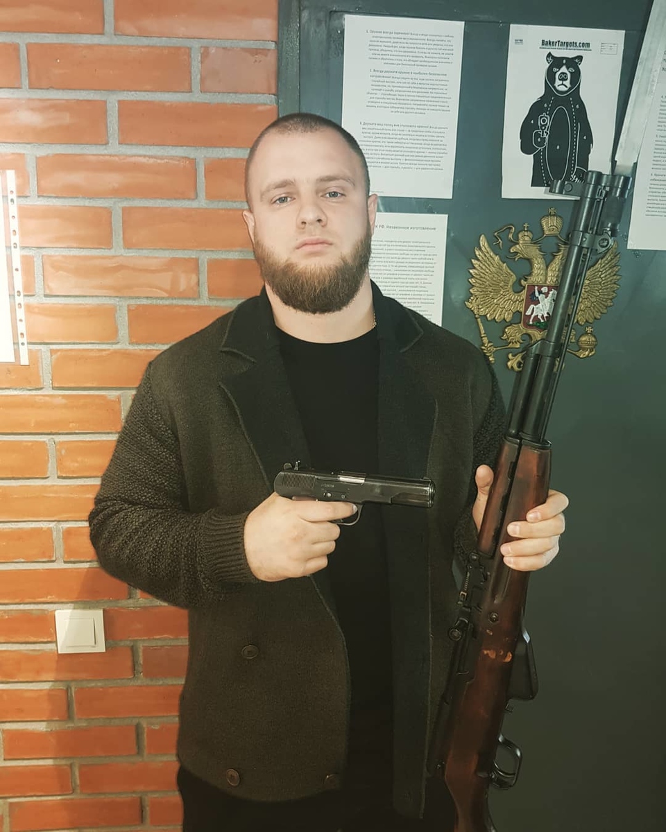 Шаповал вмешалать в разговор Тузова и Григорьева Фото: Instagram 