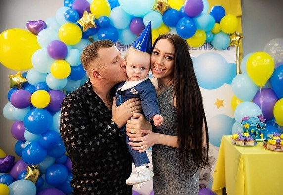 Илья больше не хочет враждовать с матерью своего ребёнка Фото: «Инстаграм»