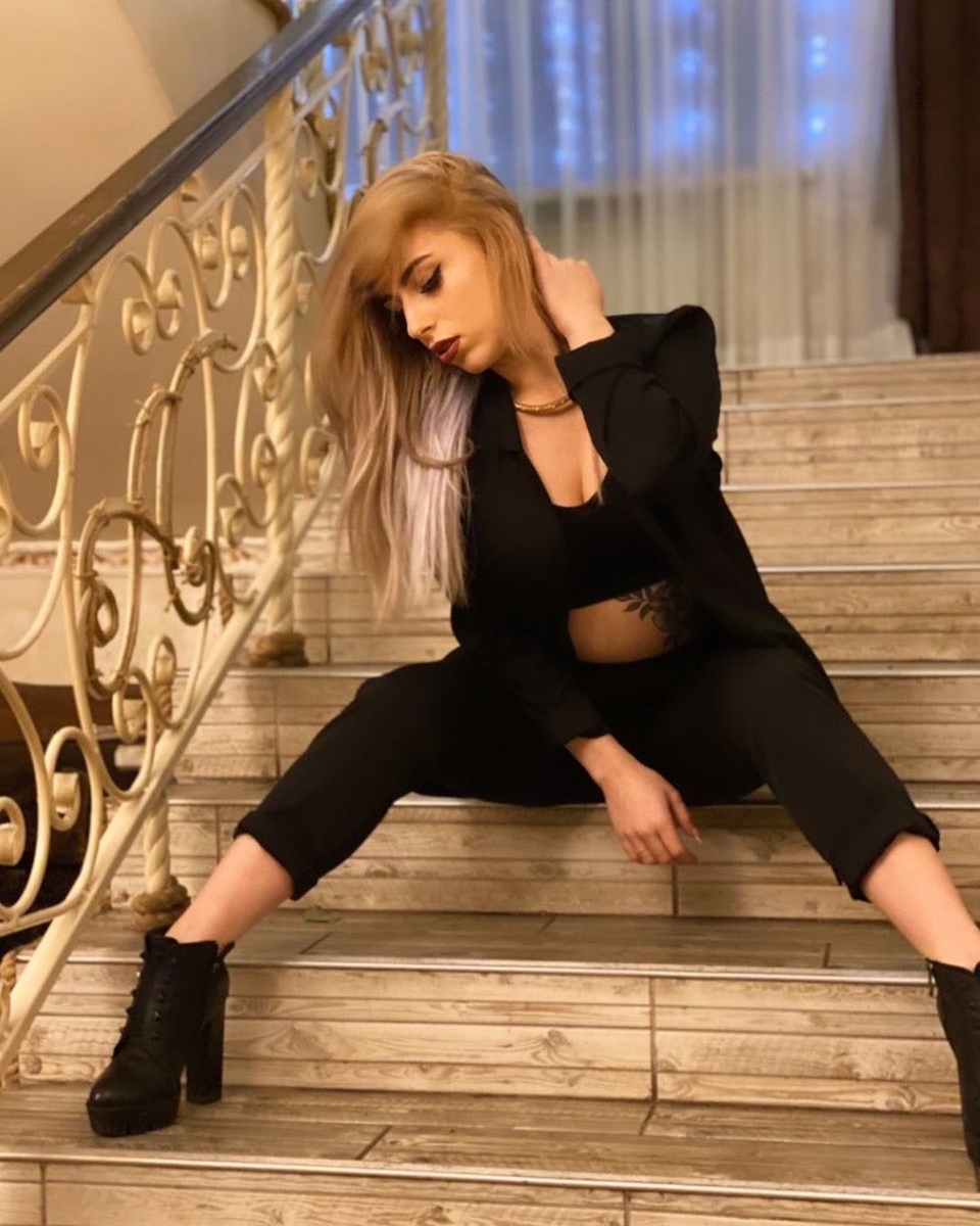 Мужчина показал новую избранницу. 